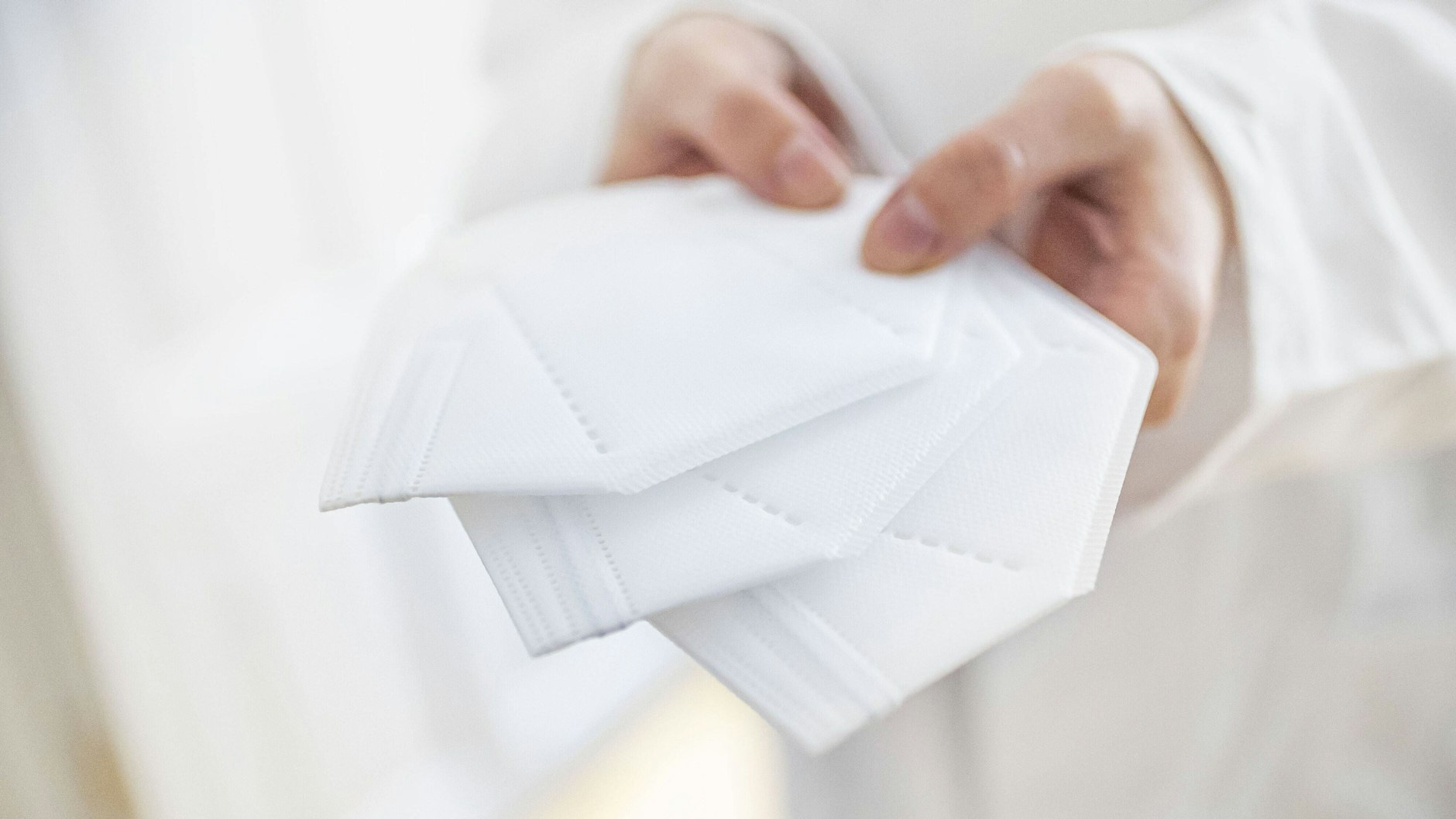 Bald könnte es auch spezielle FFP2-Masken für Kinder geben (Symbolbild).