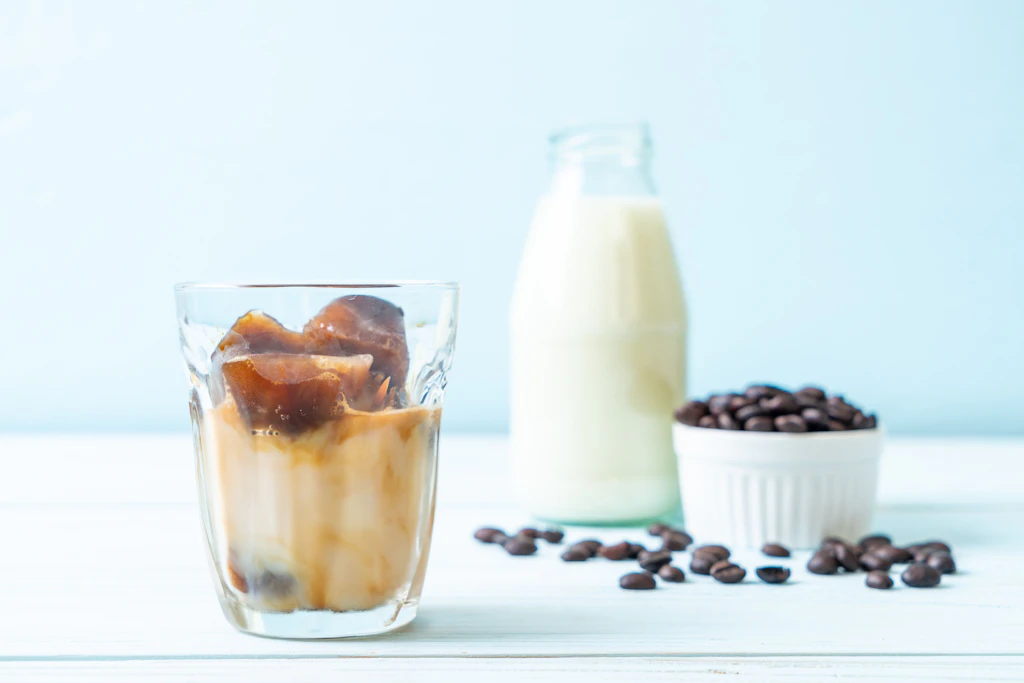 Superschneller Eiskaffee: Kein Warten, bis der Kaffee kalt ist! Kennen Sie diesen Trick?