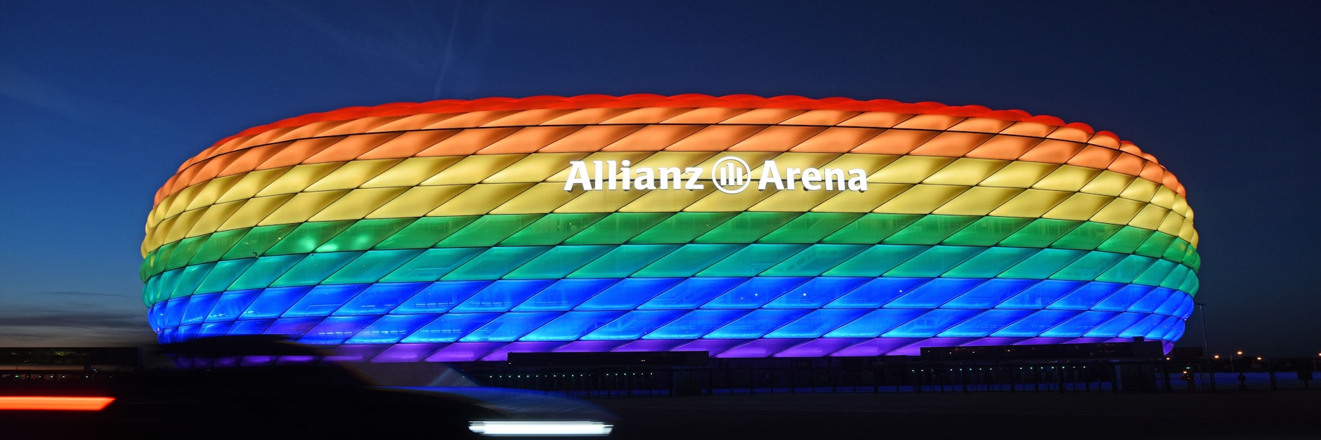 Die Allianz Arena erstrahlte&nbsp; bereits in der Vergangenheit in den Regenbogenfarben. Doch am Mittwoch darf sie das nicht.