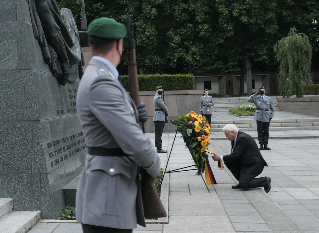 Ehre den Gefallenen der Roten Armee