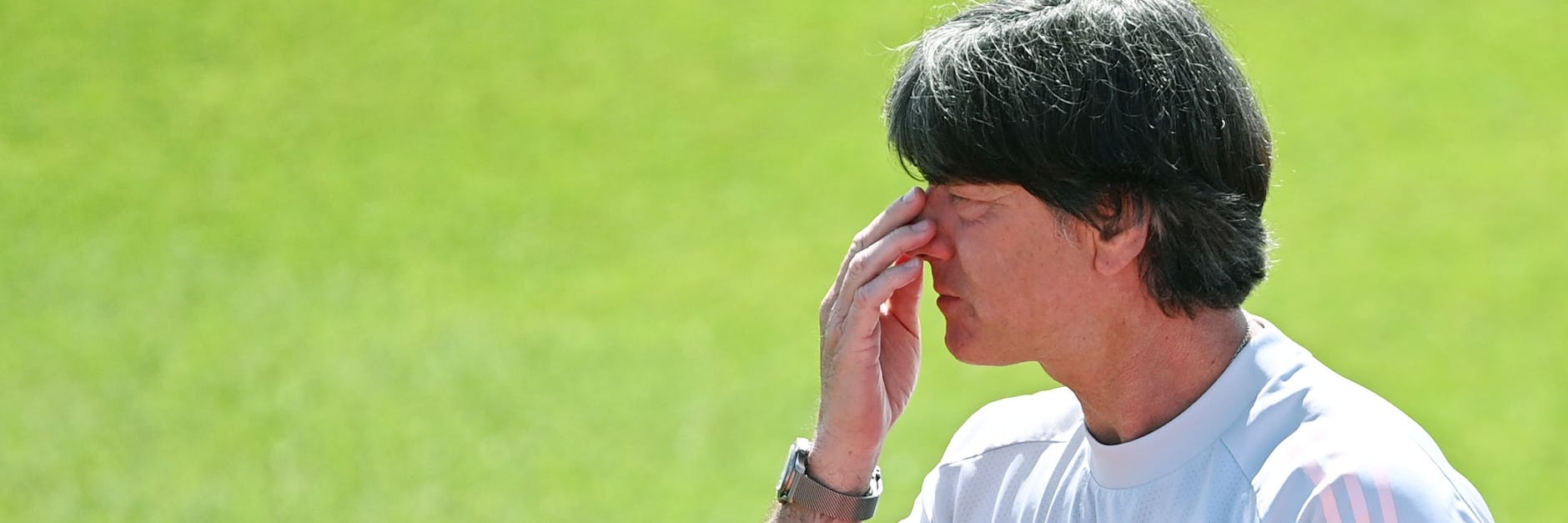 Jogi Löws Team sollte gewinnen. Dann ist Deutschland sicher weiter. 