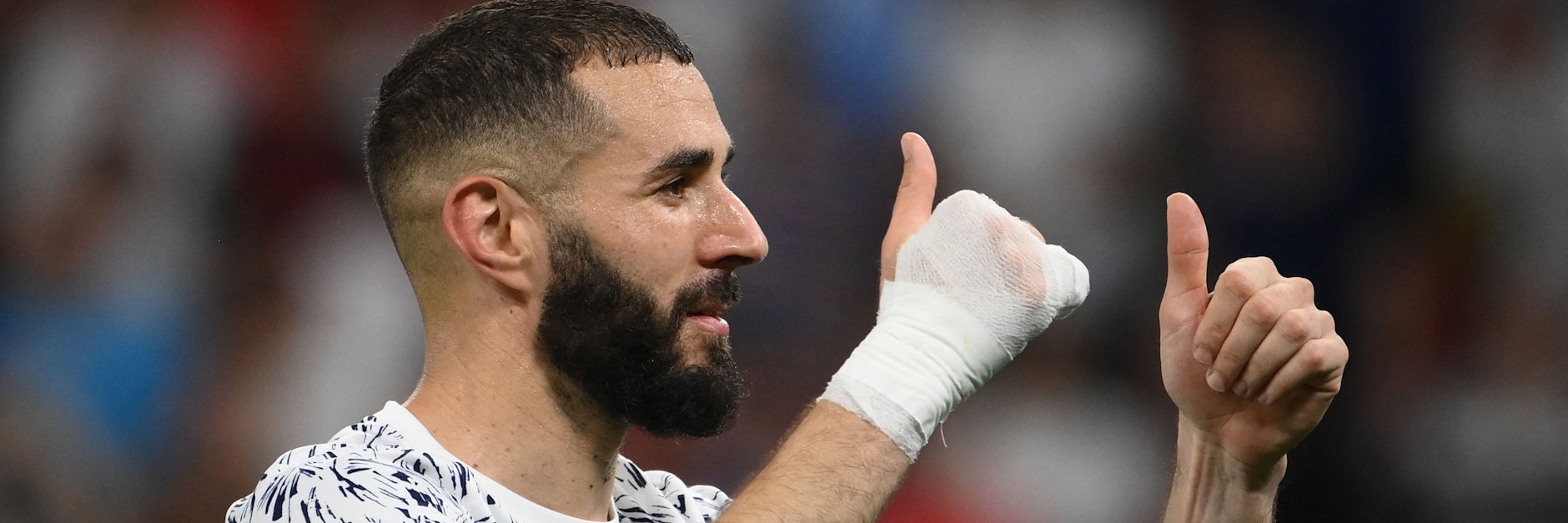 Frankreichs Karim Benzema: Zwei Tore gegen Portugal, zwei Daumen hoch.&nbsp;