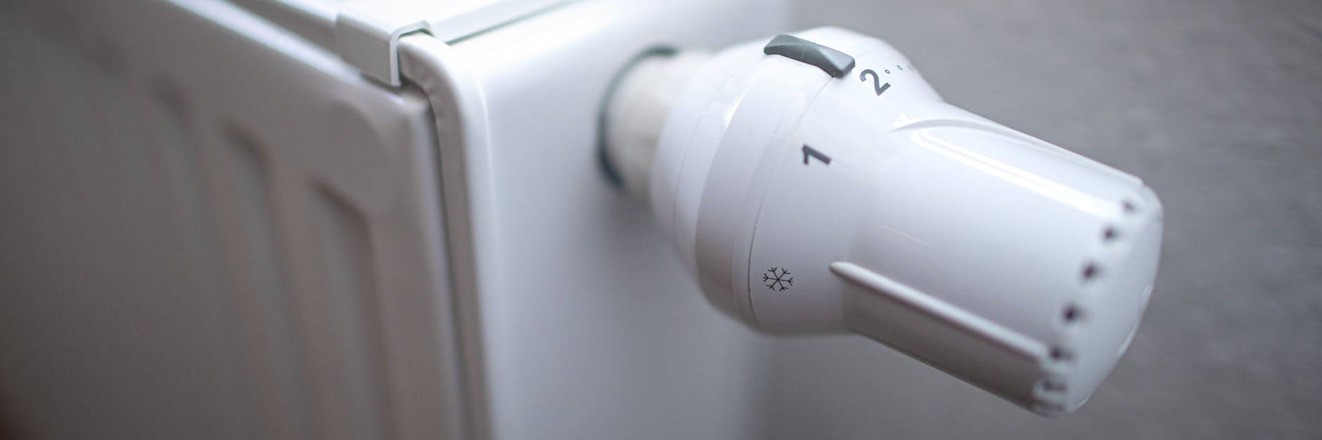 Wird Heizen jetzt zum Luxus? Mieter müssen die Kosten für die CO2-Bepreisung alleine zahlen. 