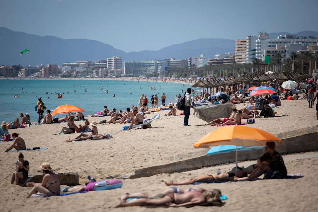 Hunderte Schüler bei Klassenfahrten auf Mallorca mit Corona infiziert