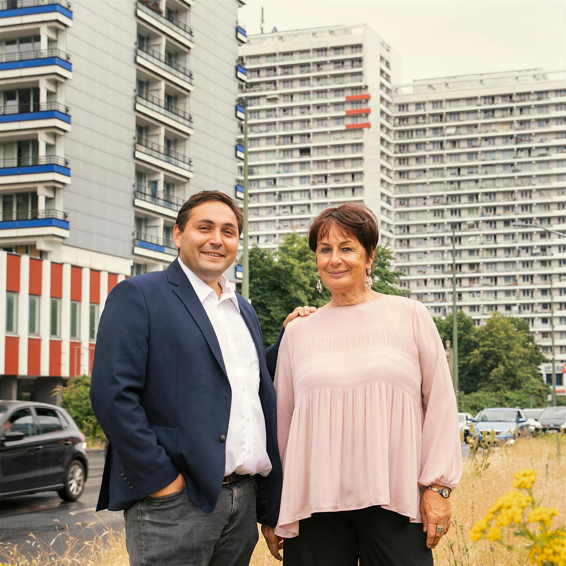 Lokalpolitik in Berlin: Warum Familie Landero in den doppelten Wahlkampf zieht