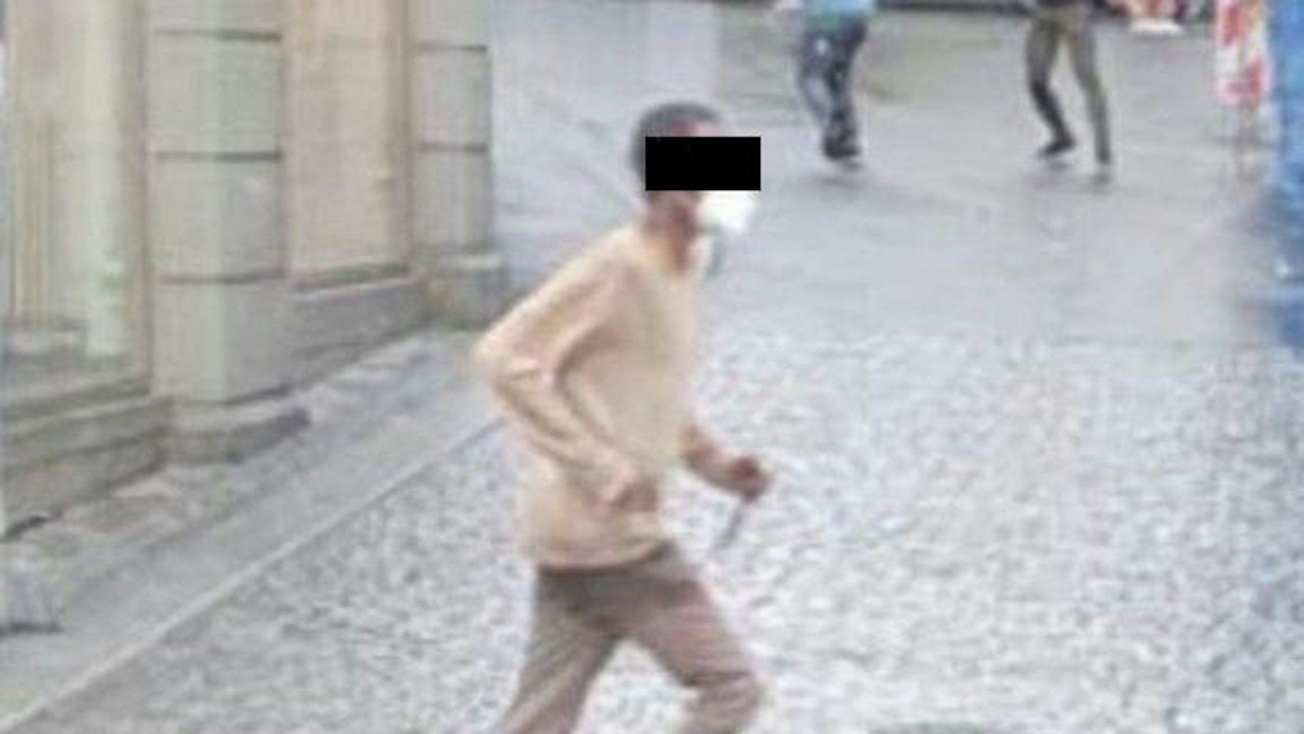 Dieses Twitterfoto soll den mutmaßlichen Täter zeigen.