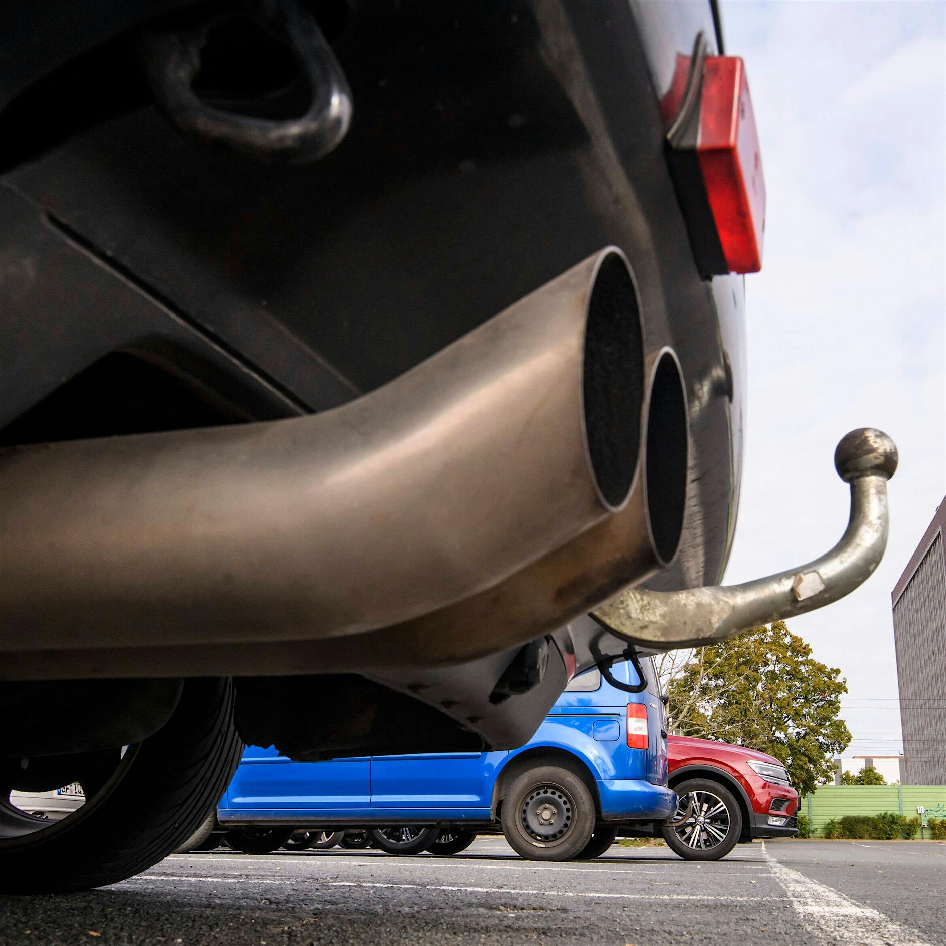 VW will sich ab 2033 vom Verbrennungsmotor verabschieden