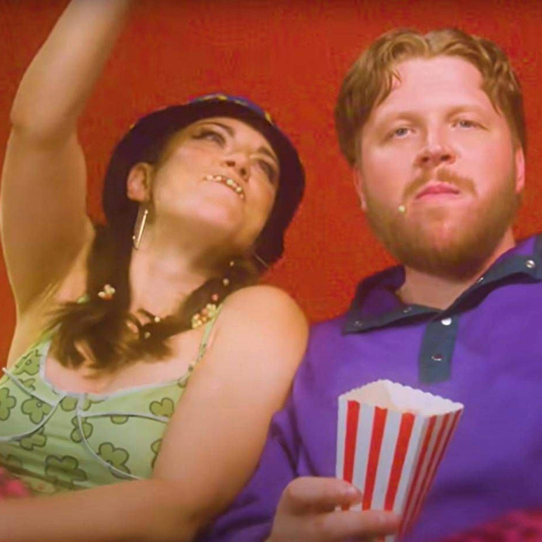 Jasmin Wagner ist wieder Blümchen! Dieses Video mit Finch bringt die 90er zurück