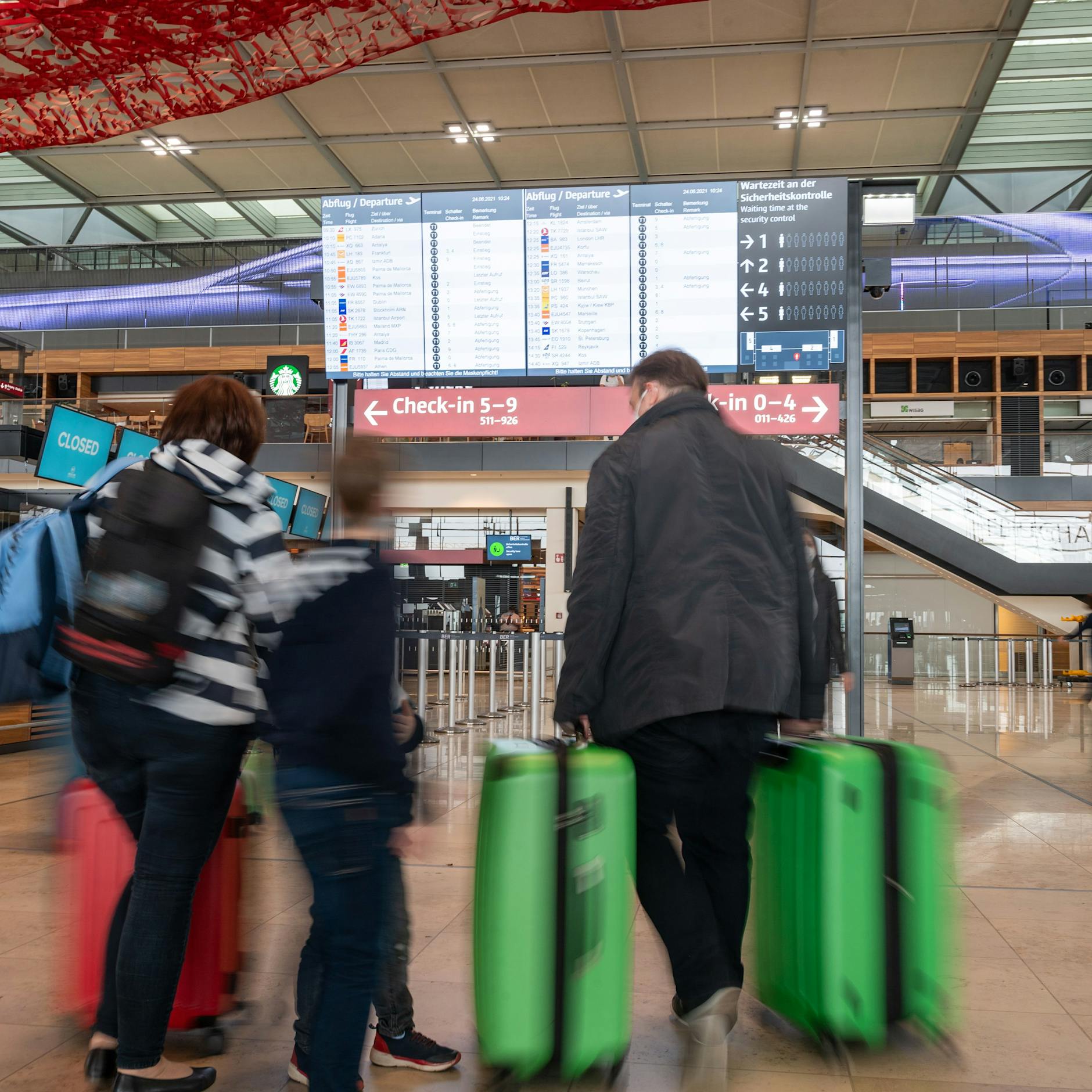 Quarantäne-Pflicht für Reiserückkehrer? Politik schreckt zurück - vorerst