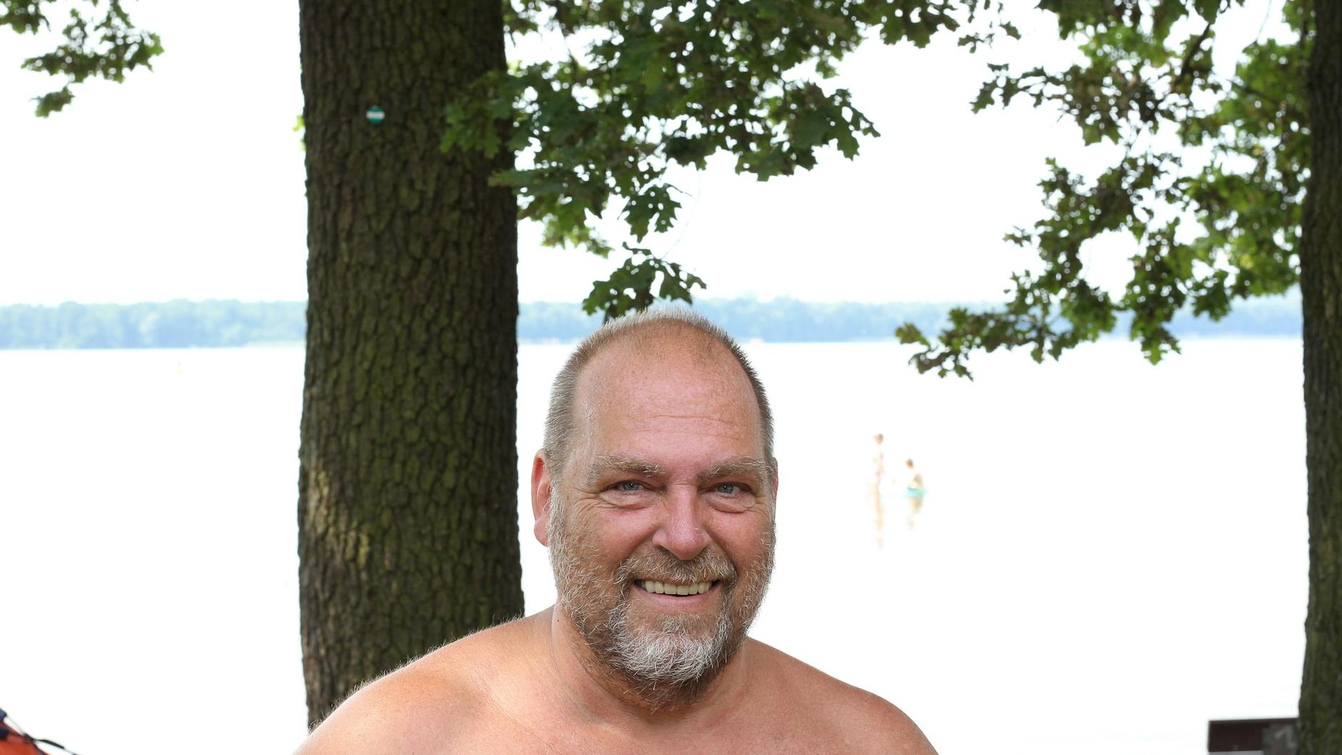 Badegast Michael Meikler (57): „Das Strandbad ist ein Schatz, der unbedingt bewahrt werden muss.“