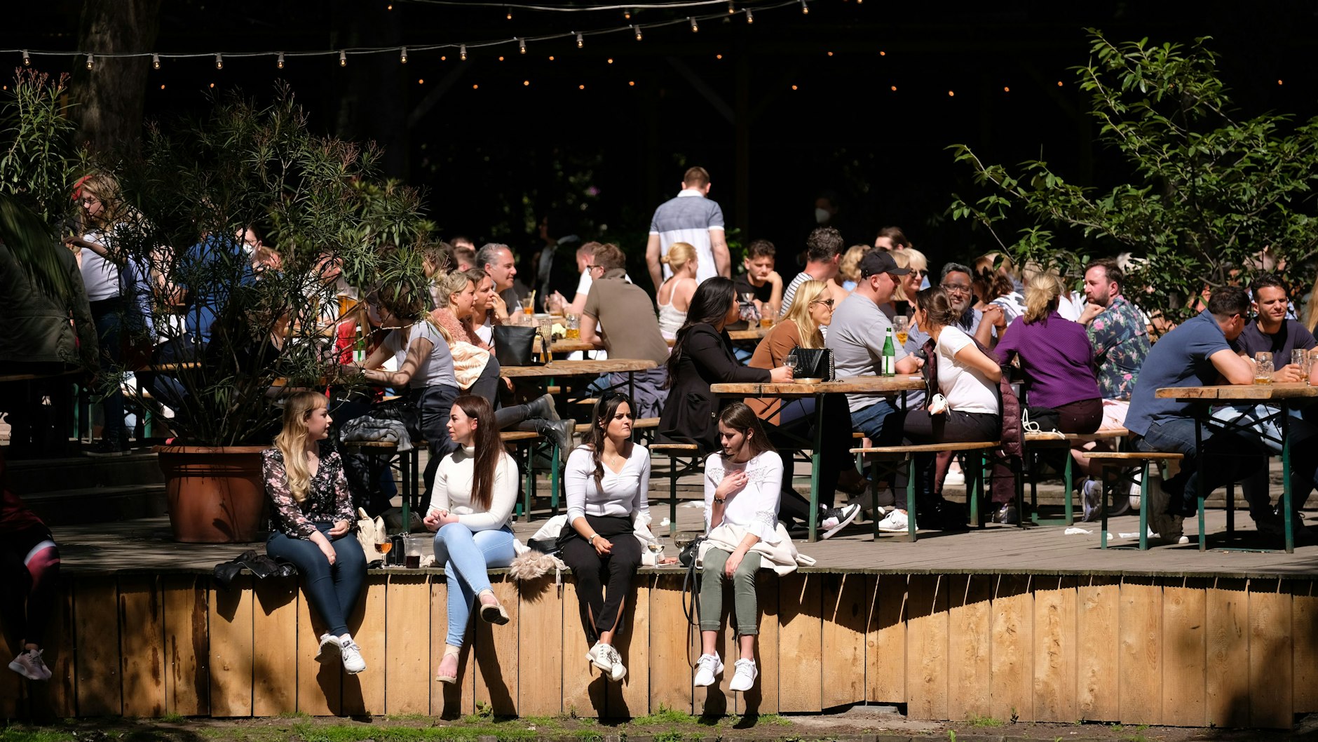 Sonnige Zeiten im Café am Neuen See.<br><br>