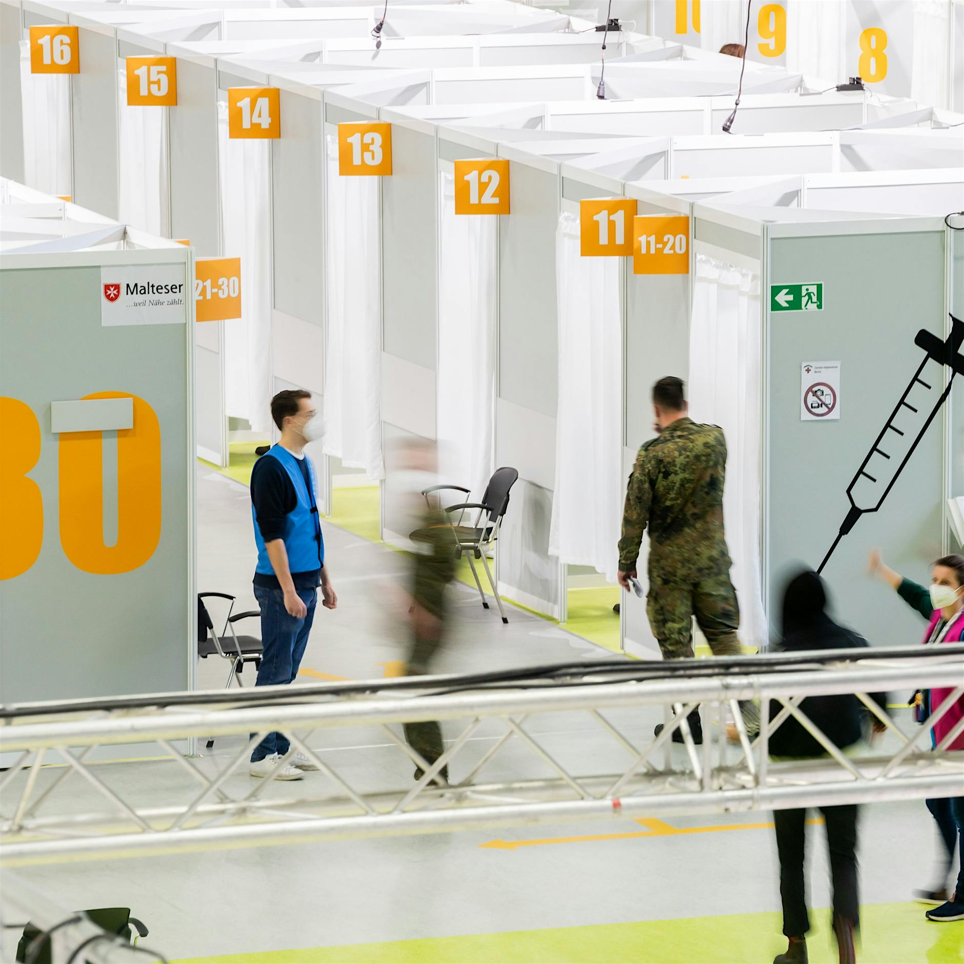 Berlin: Ab Montag kann sich jeder um einen Impftermin bemühen