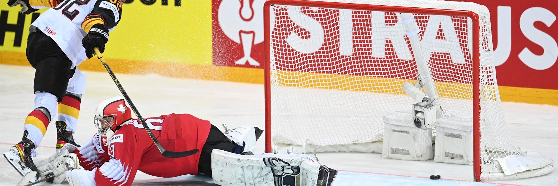 Marcel Noebels schießt Deutschlands ins Halbfinale.