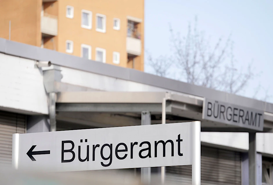 Ein Bürgeramt in Berlin: Es soll jetzt mehr Personal eingestellt werden.