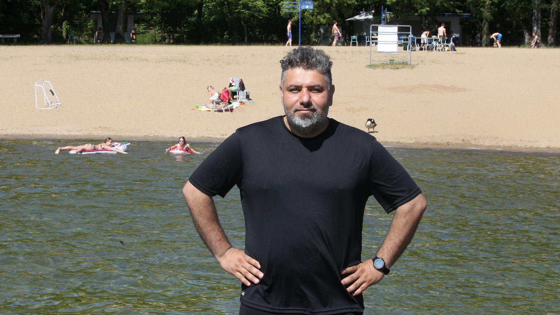 Louay Hasan ist Rettungsschwimmer im Strandbad Tegelsee.