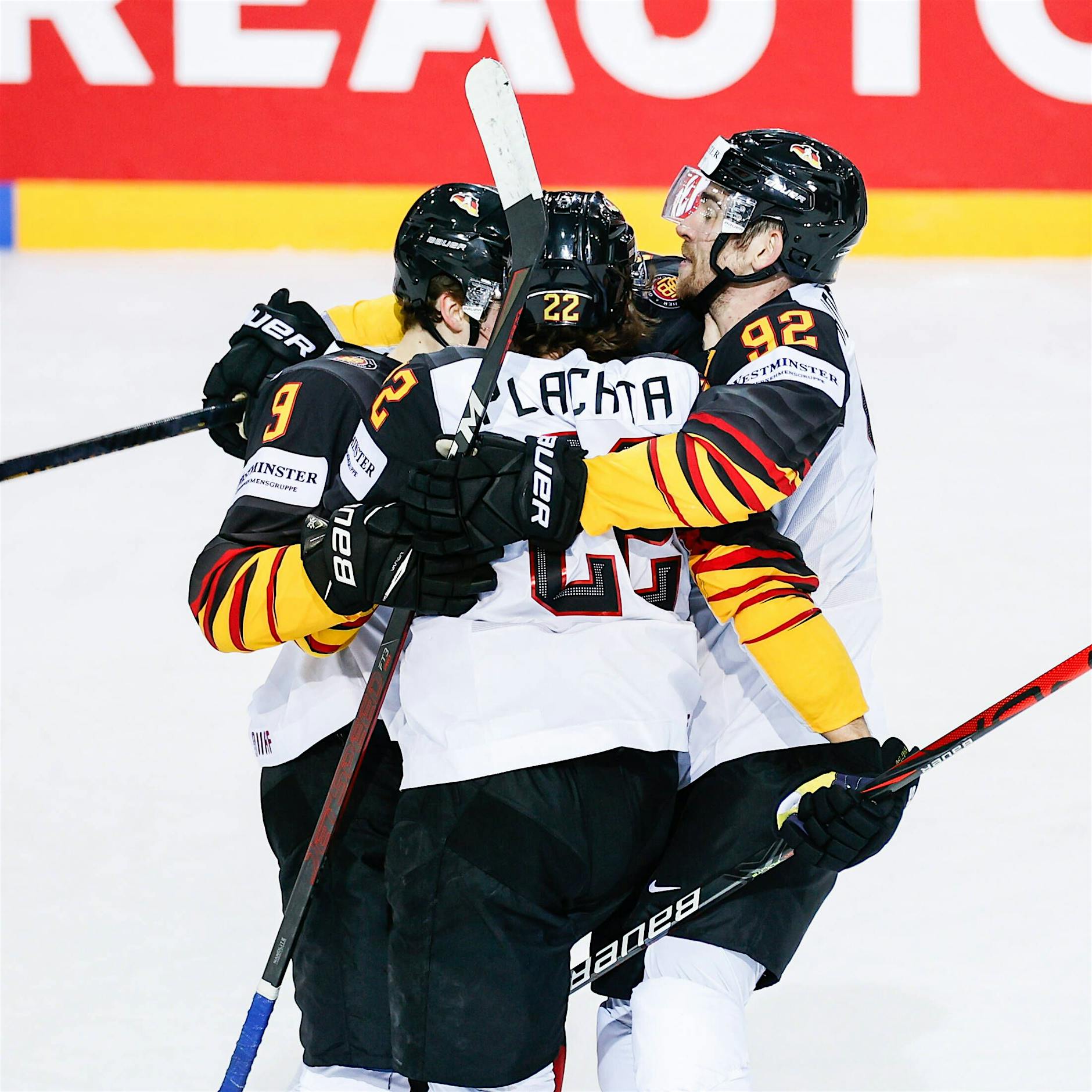 Dank Marcel Noebels: Deutschland schlägt Schweiz und spielt um WM-Medaille