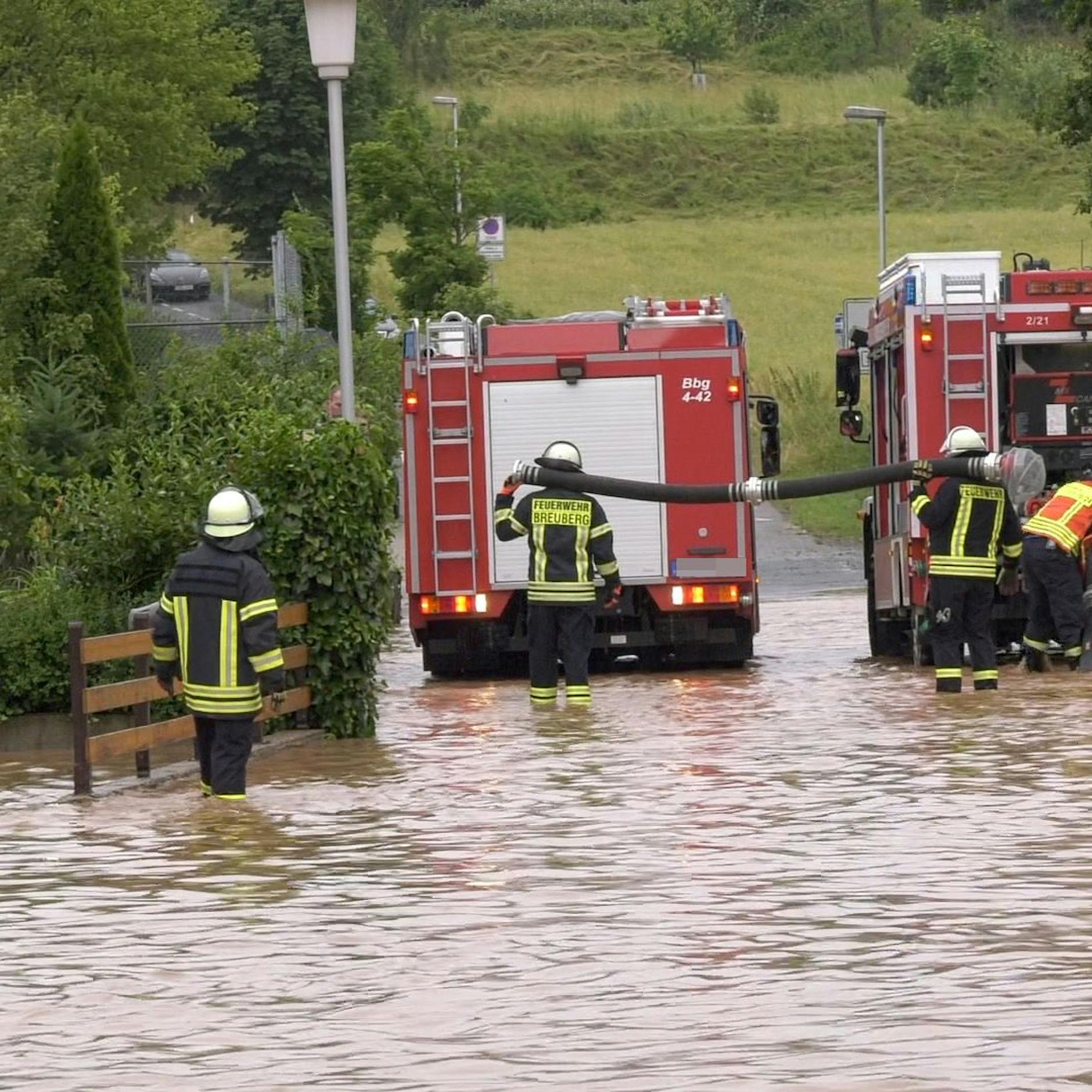 Sturzfluten, Überschwemmungen: Unwetter-Chaos in ganz Deutschland