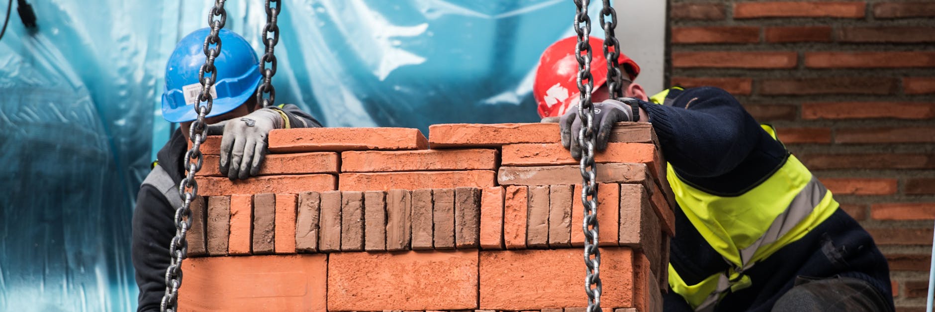 Engpässe auch auf dem Bau: Die Rohstoffknappheit droht den Aufschwung im Handwerk zu gefährden.