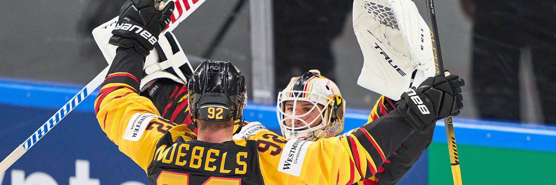 Marcel Noebels und Mathias Niederberger feiern jetzt auch bei der WM in Riga.