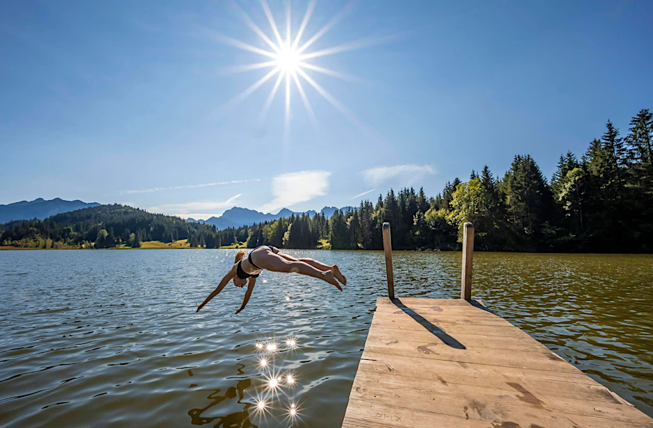 Baden im See – für viele Menschen ein Gefühl von Glück und Freiheit.&nbsp;