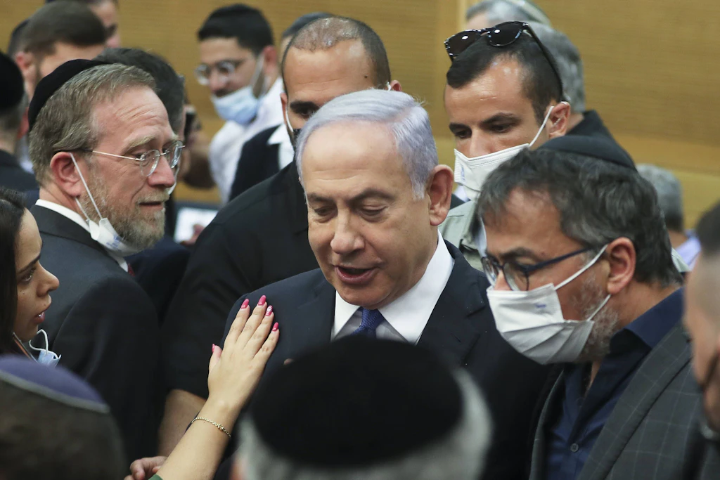 Das Ende einer Ära: Netanyahu wird von fragiler Koalition gestürzt