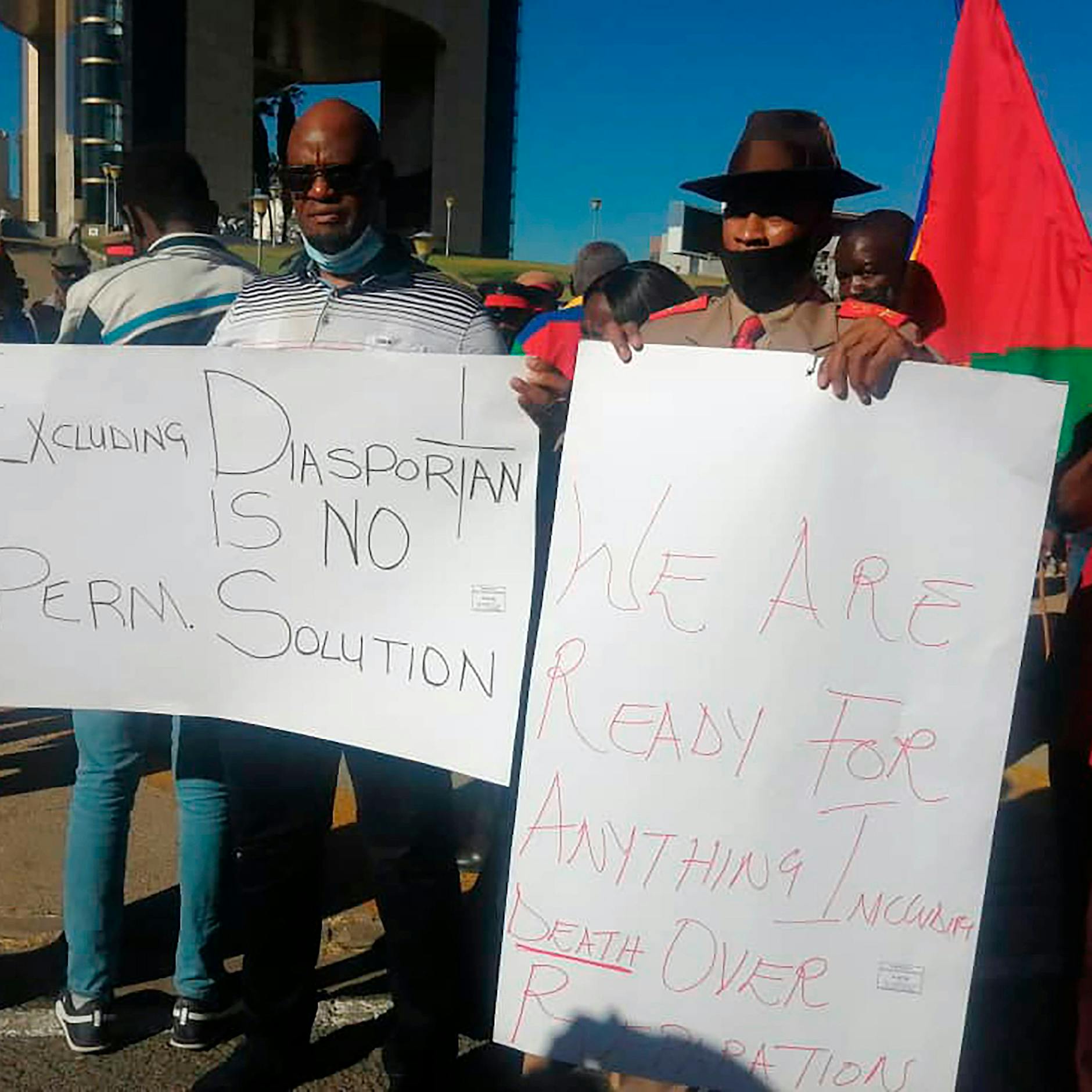 Herero-Chief kündigt Massenproteste gegen Steinmeier an