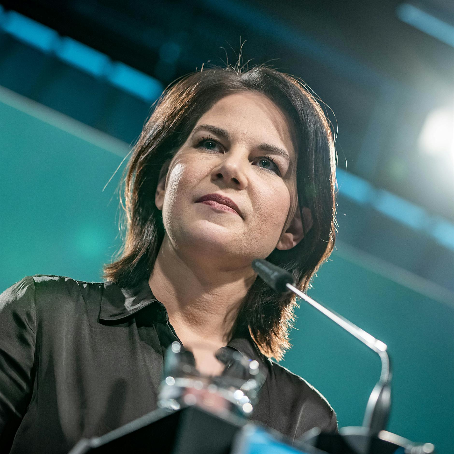 Baerbock ändert nach Vorwürfen erneut Angaben im Lebenslauf