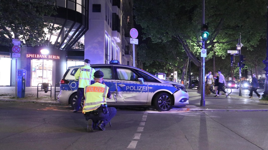 Verfolgungsjagd In Berlin Raser Verursacht Auf Kudamm Mehrere Unfalle