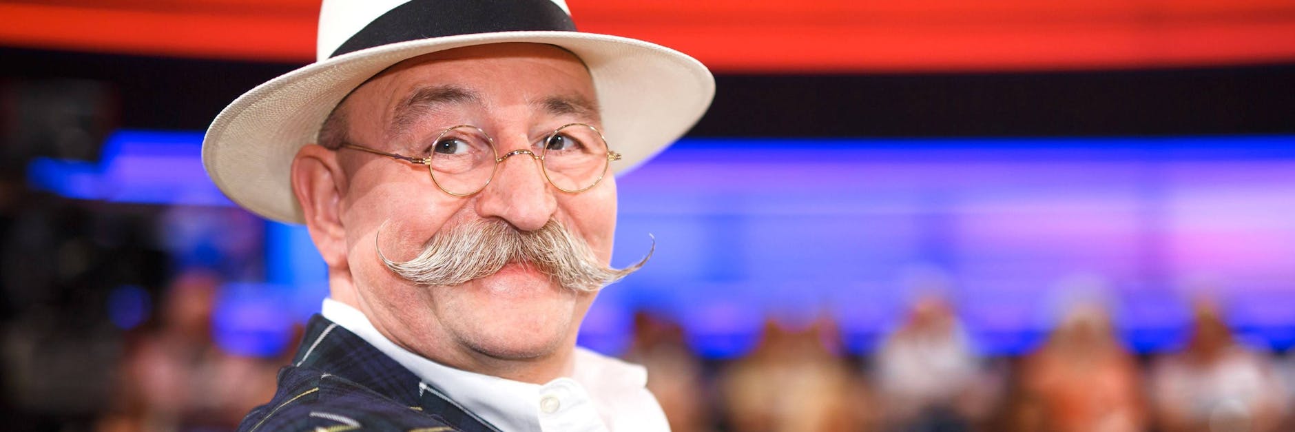 TV-Koch Horst Lichter moderiert „Bares für Rares“, stand bei „Lafer! Lichter! Lecker!“ mit Johann Lafer am Herd. Auf dem „Riverboat“ war er schon 2015.