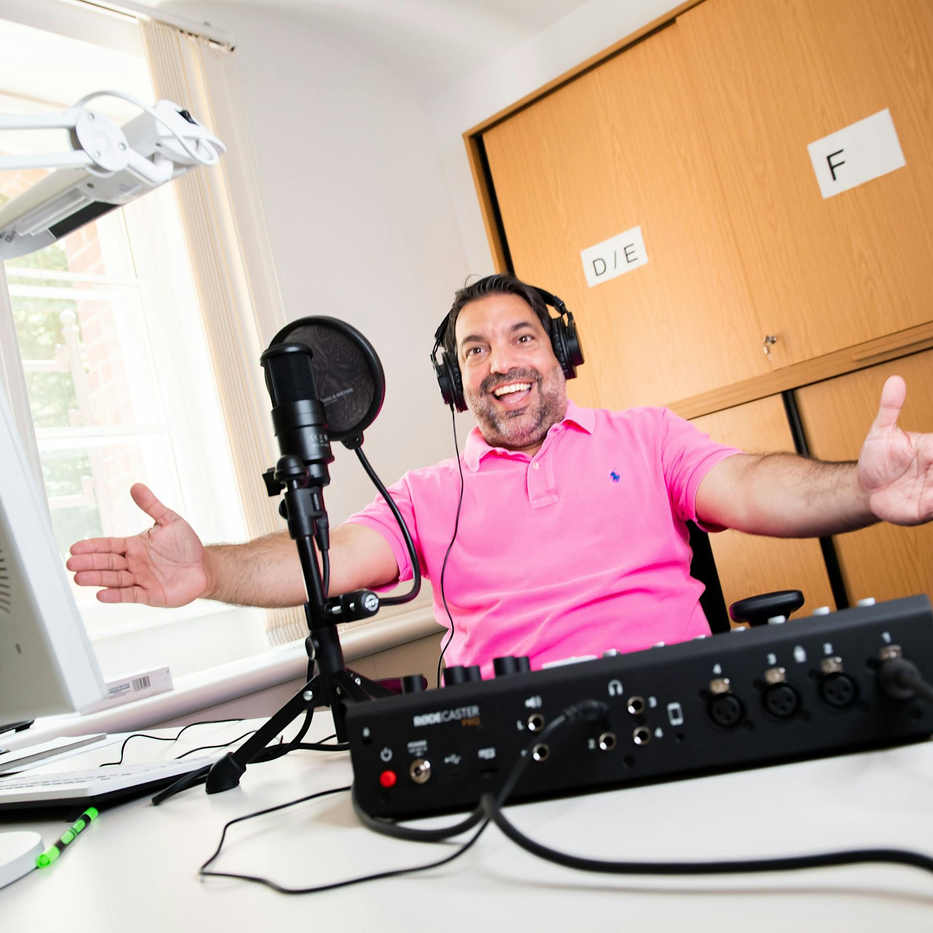 Wegen Corona wechselte DIESER Berliner TV-Star den Job: „Das Gesundheitsamt ist jetzt meine neue Bühne“