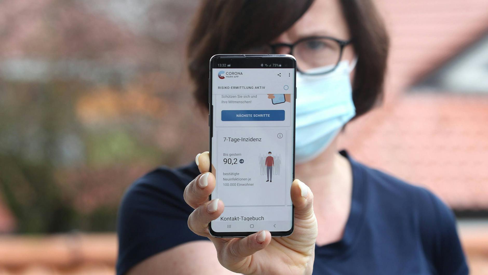 Eine Version der Corona-Warn-App kann auch den digitalen Impfnachweis verwalten.