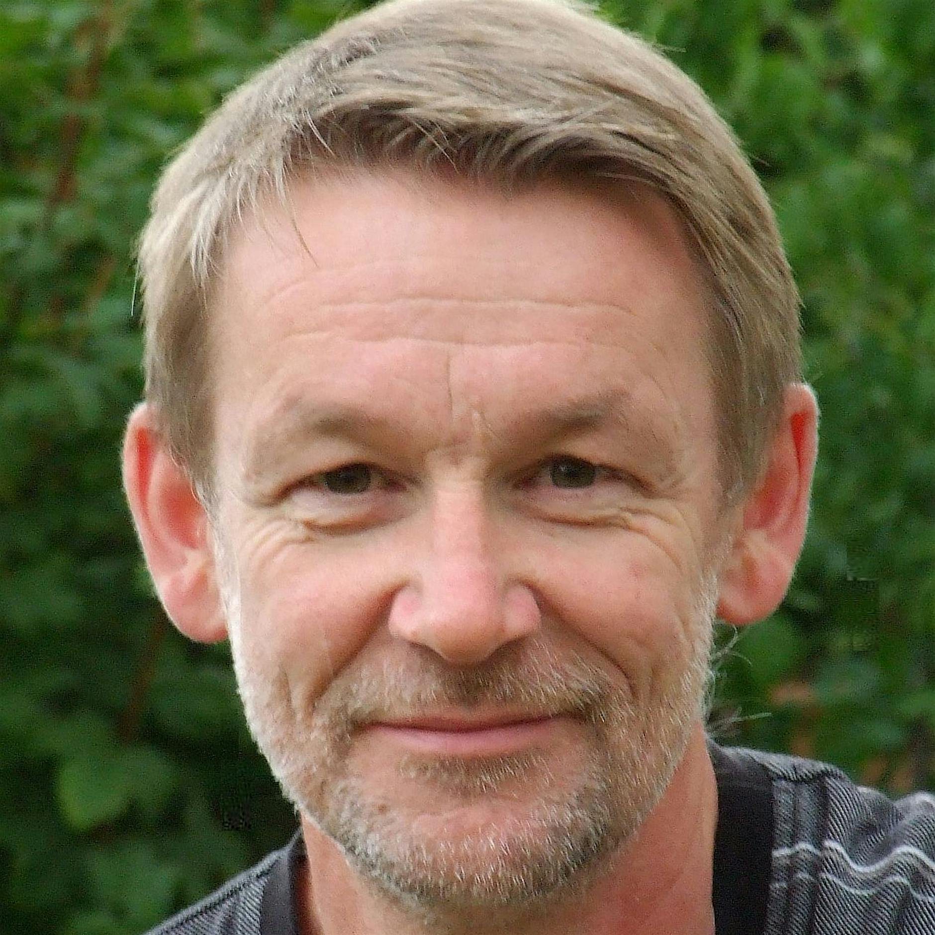 Author - Thomas Bührke
