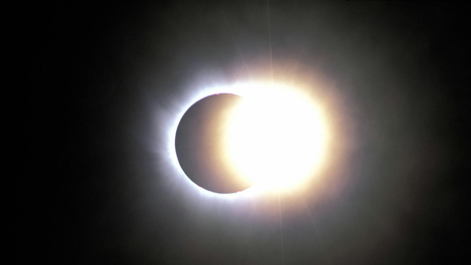 Am Donnerstagmittag kann man auch in Berlin die partielle Sonnenfinsternis beobachten.