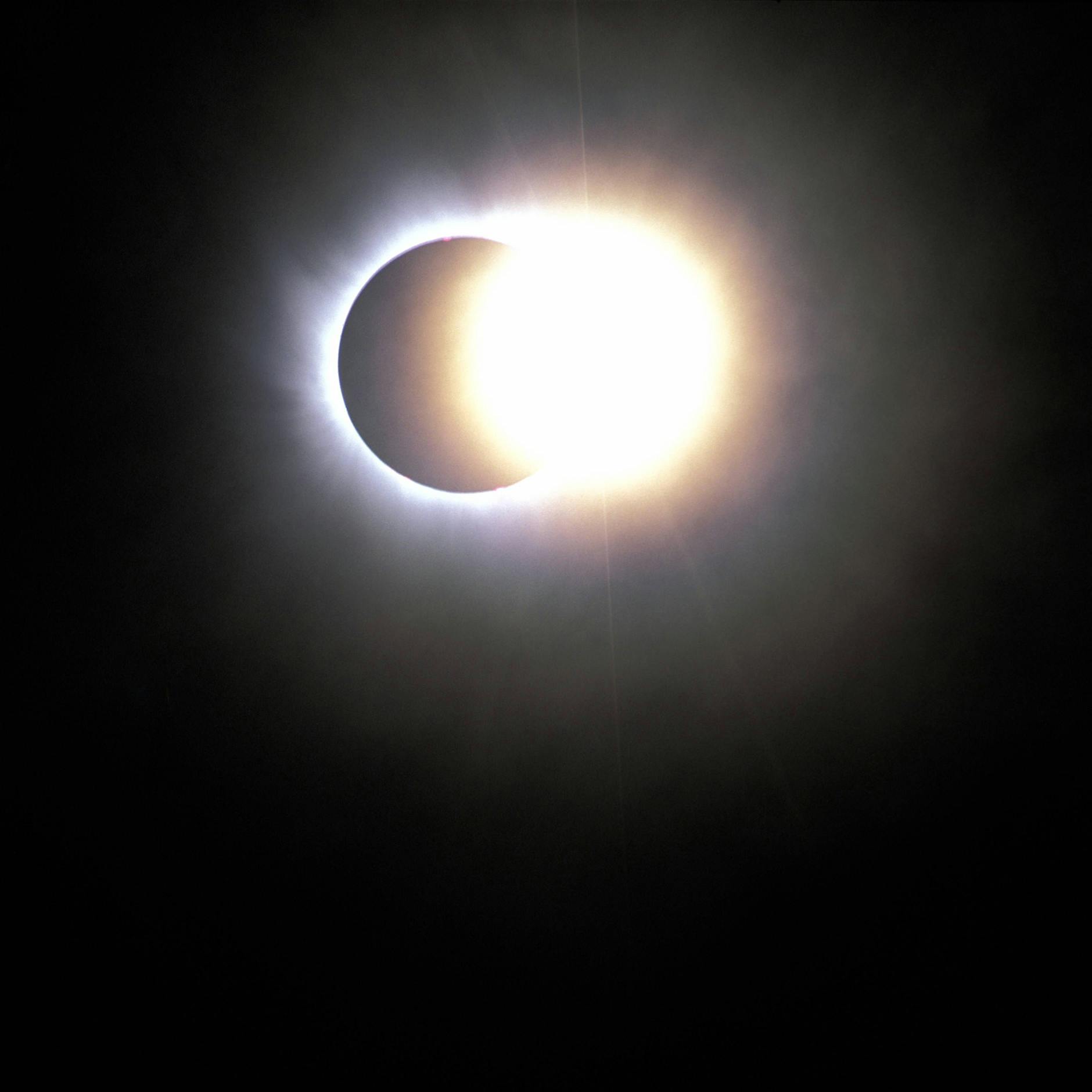 Sonnenfinsternis am Donnerstag: So erleben Sie das Spektakel sicher