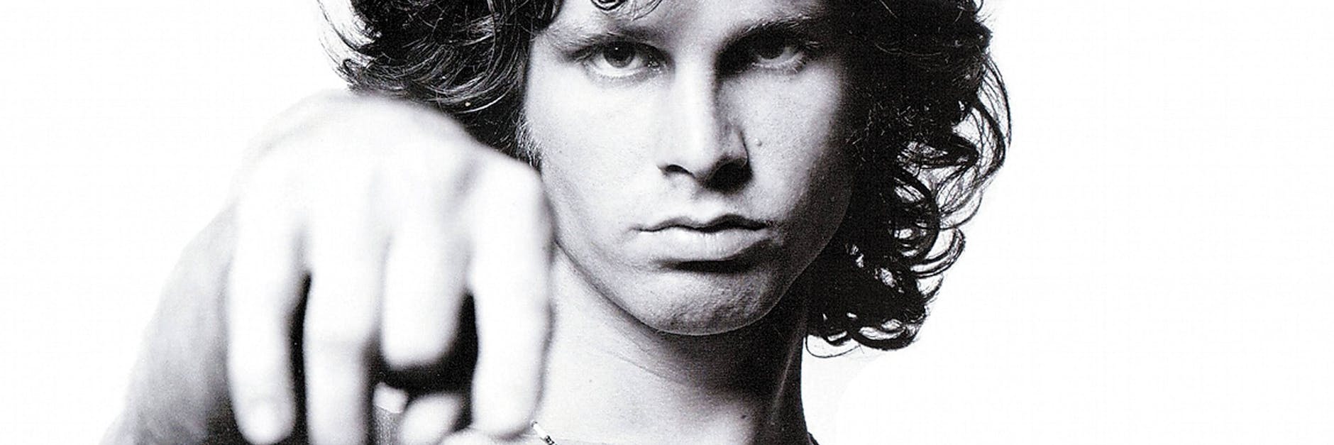 Am Morgen des 3. Juli 1971 war der Musiker Jim Morrison mit 27 Jahren in einem Pariser Apartment gestorben – vermutlich an einer fatalen Mischung aus Alkohol und harten Drogen.