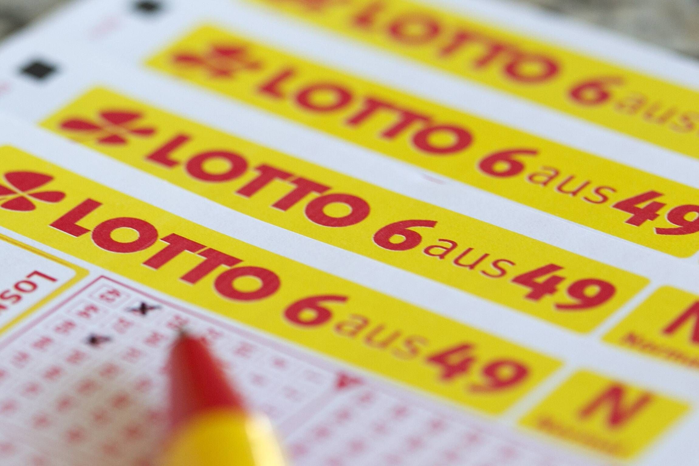 Brandenburg: Lotto-Gewinnerin Sahnt 48 Millionen Euro Ab