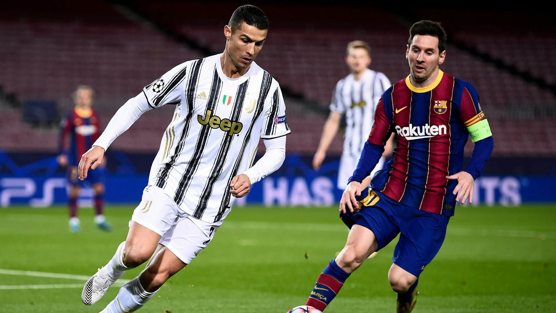 Cristiano Ronaldo und Lionel Messi haben den Weltfußball mehr als 15 Jahre bestimmt. In der Liste der teuersten Transfers stehen sie aber nicht ganz oben.
