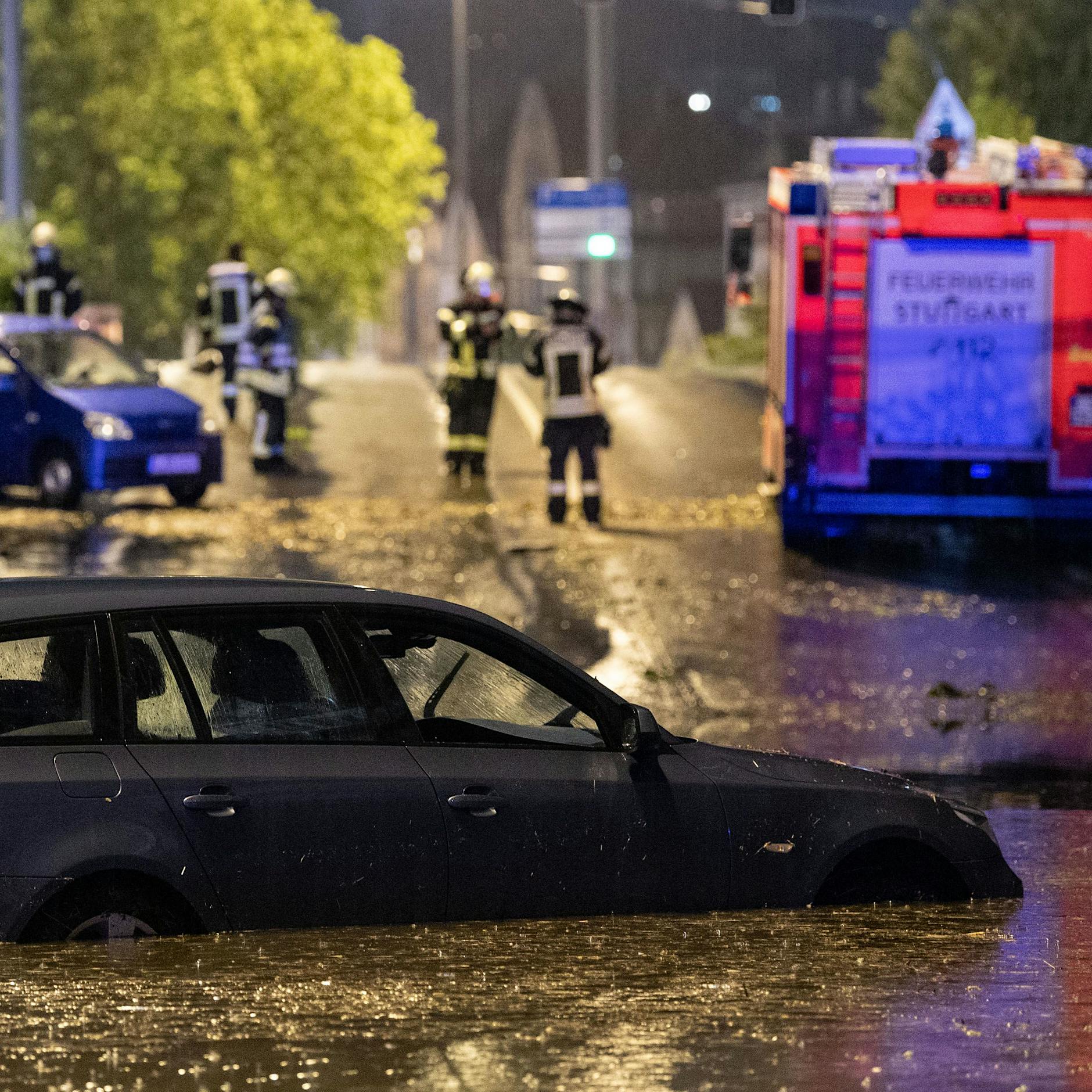 Wetterexperte warnt: Nur kurzes Durchatmen +++ Unwetter kommen zurück +++ Starkregen, Hagel, Sturm und Tornados möglich +++ Geht der Tropensommer so weiter?