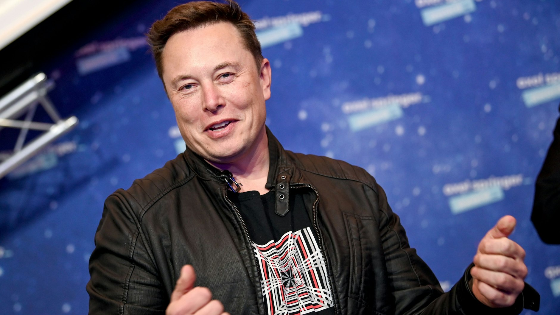 Auch&nbsp; Elon Musk will im Geschäft mit touristischen Flügen ins All mitmischen.