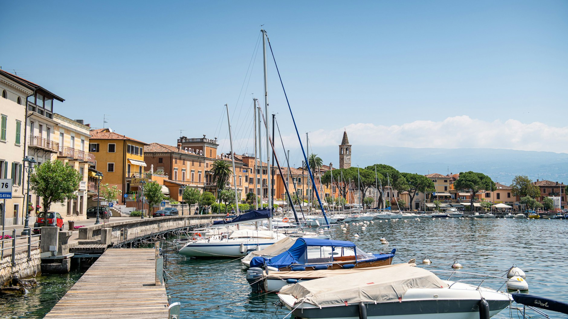 Urlaub am Gardasee ist derzeit kein Problem - wie hier in Maderno. 