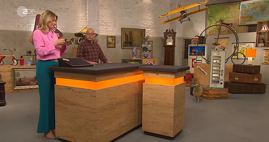 „Bares für Rares“-Moderator Horst Lichter mit seiner Expertin Bianca Berding.