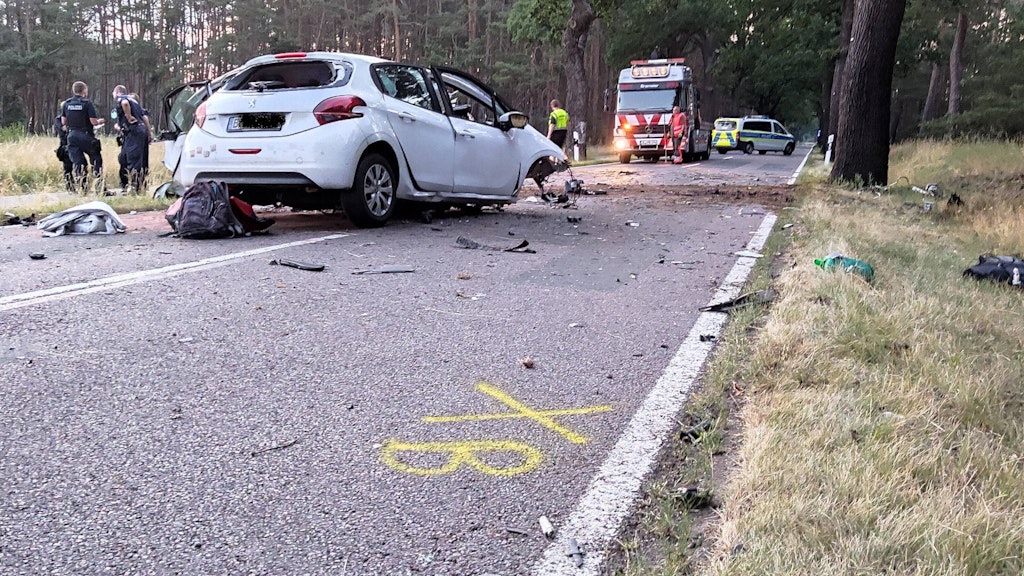 Berlin 18 Jahriger Autofahrer Uberfahrt Fussgangerin Und Fluchtet