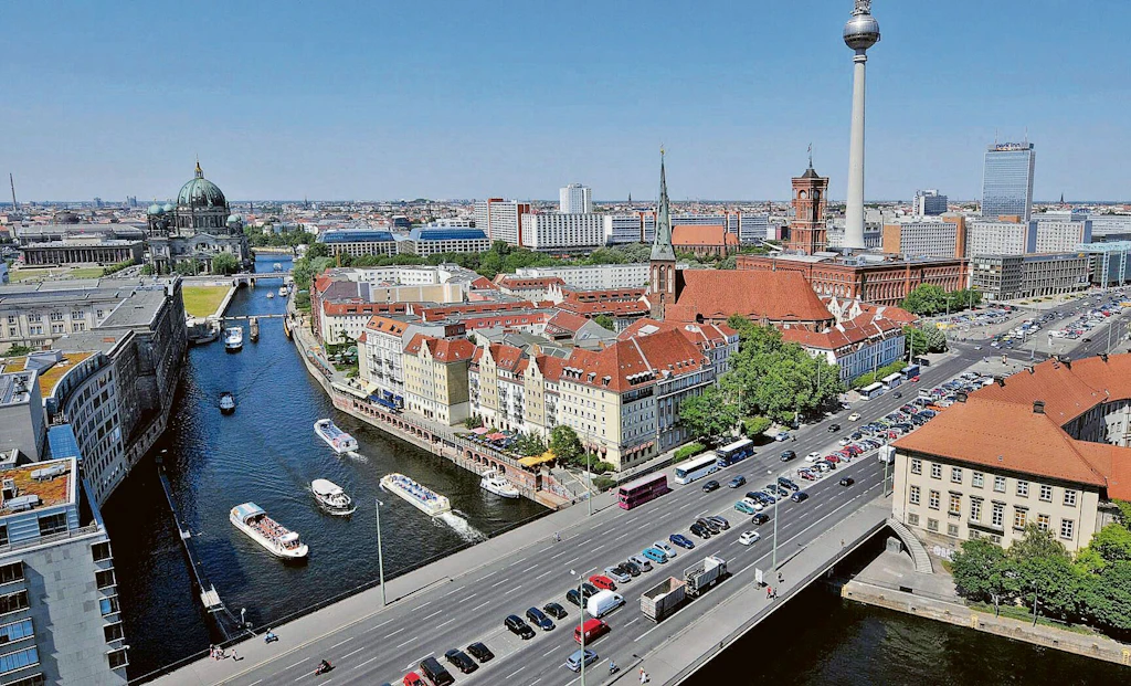 Nadelöhr auf Berliner Mühlendammbrücke soll nächste Woche verschwinden