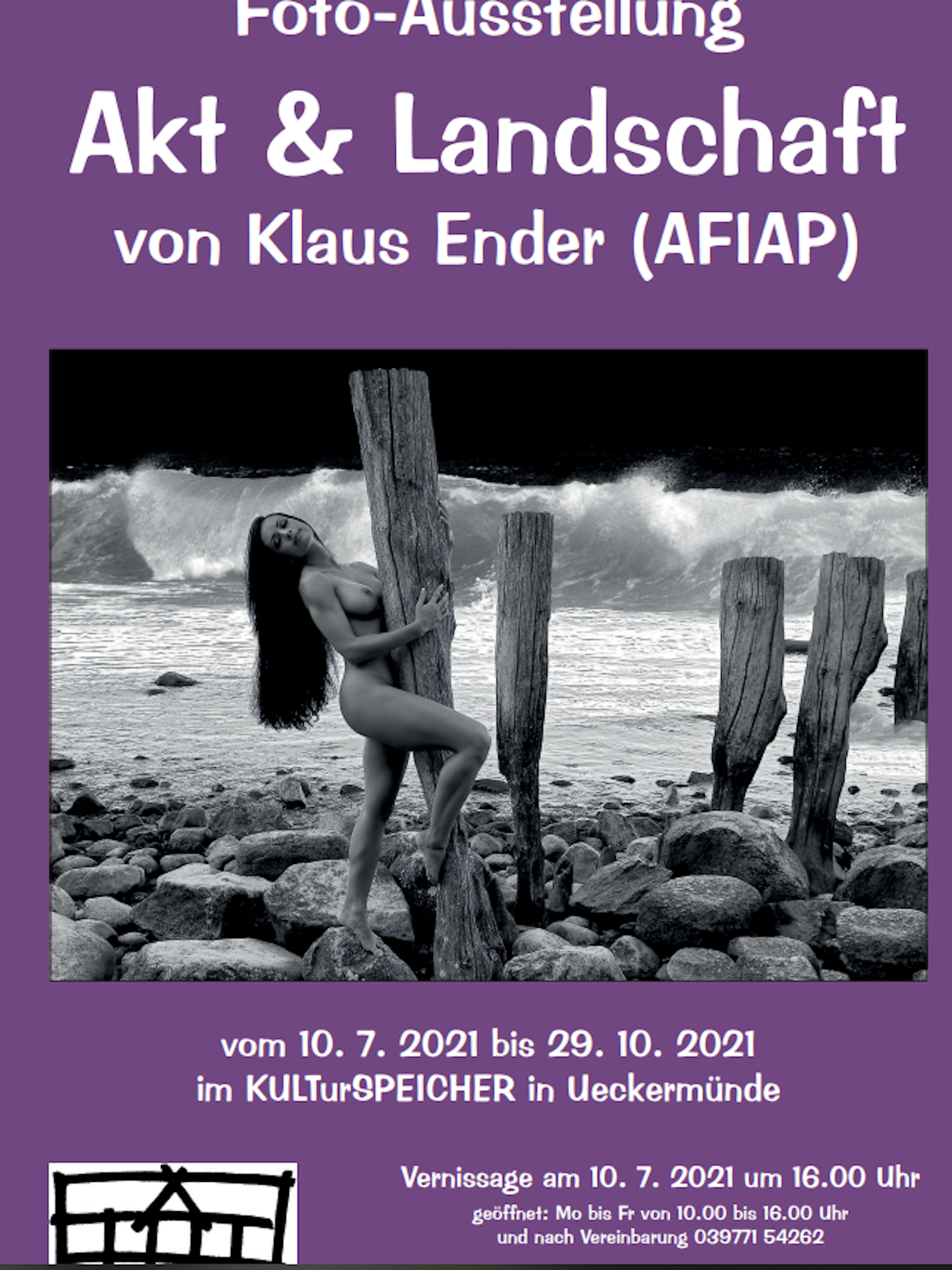 Das Plakat zu der Schau, die an den DDR-Aktfotografen Klaus Ender erinnern soll.