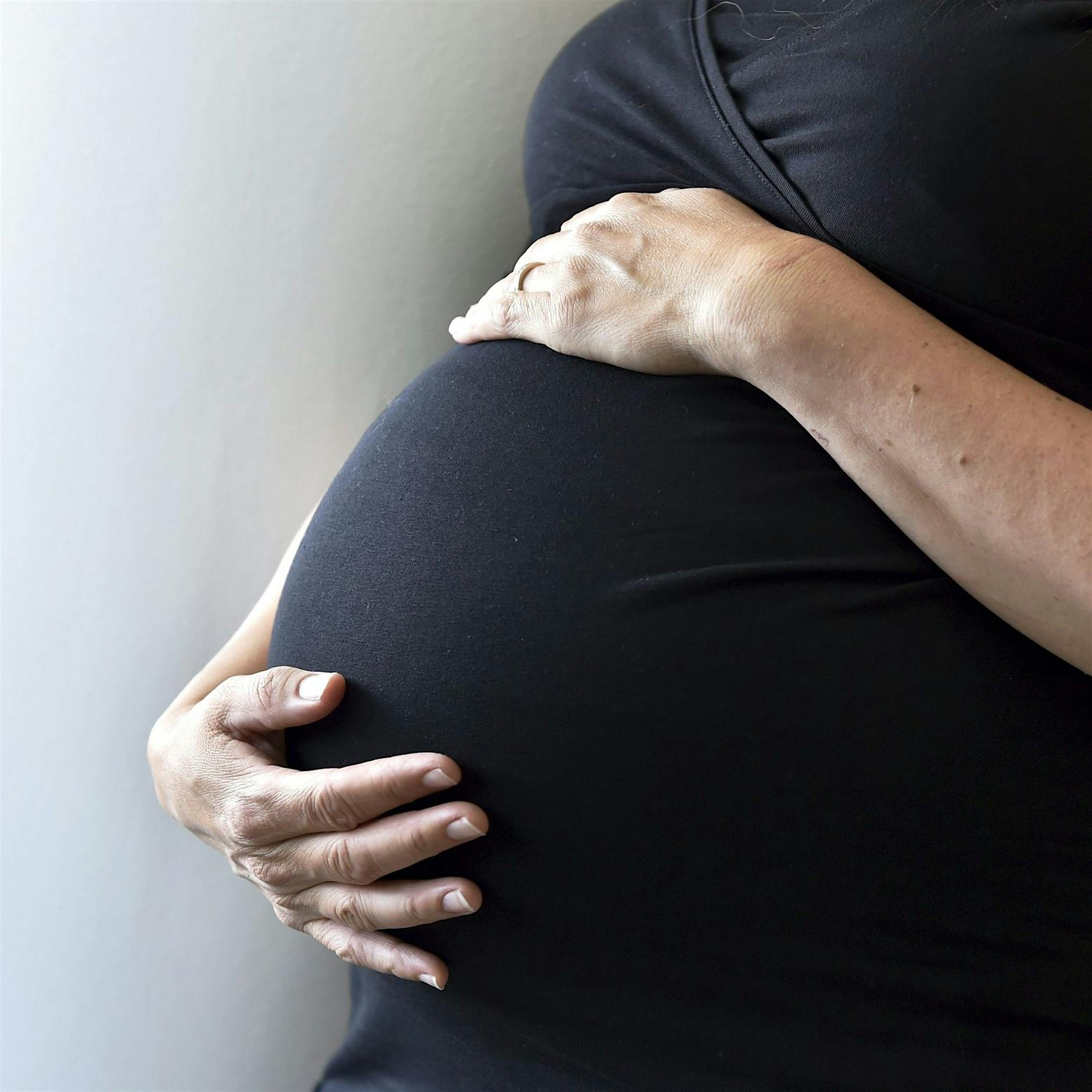 Eine Frau ist nur Mensch, wenn sie Kinder gebärt?