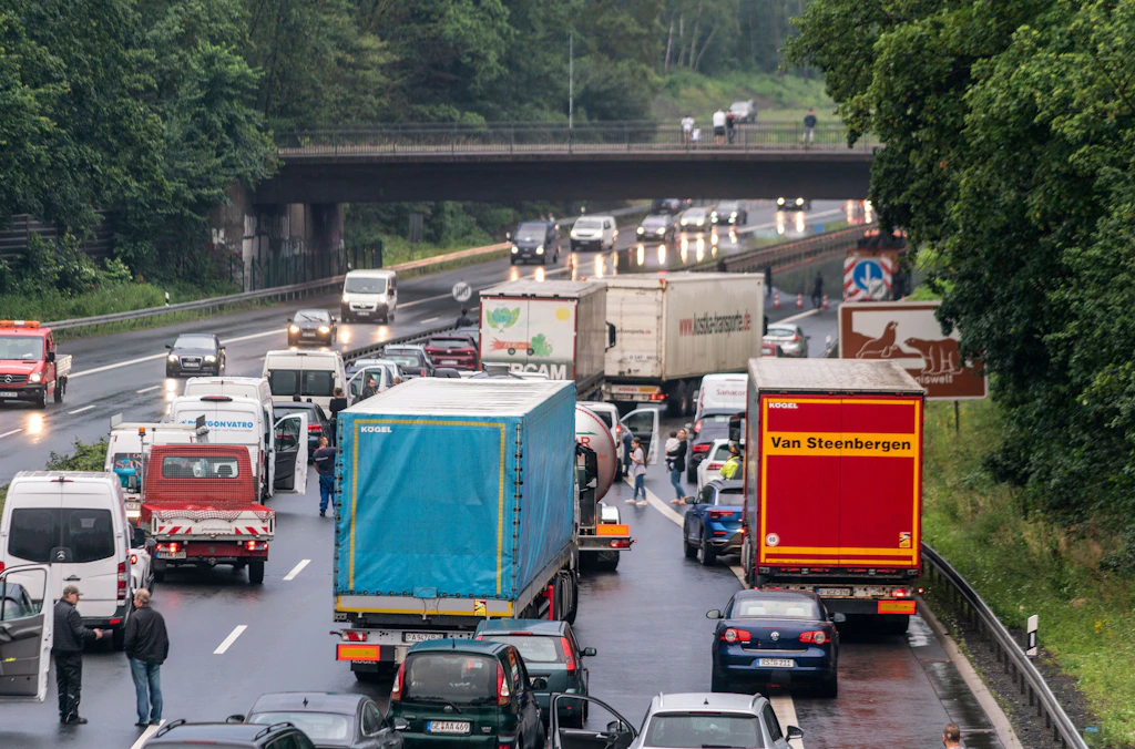 Unwetter: Schwere Gewitter, Hagel und Starkregen in mehreren Regionen