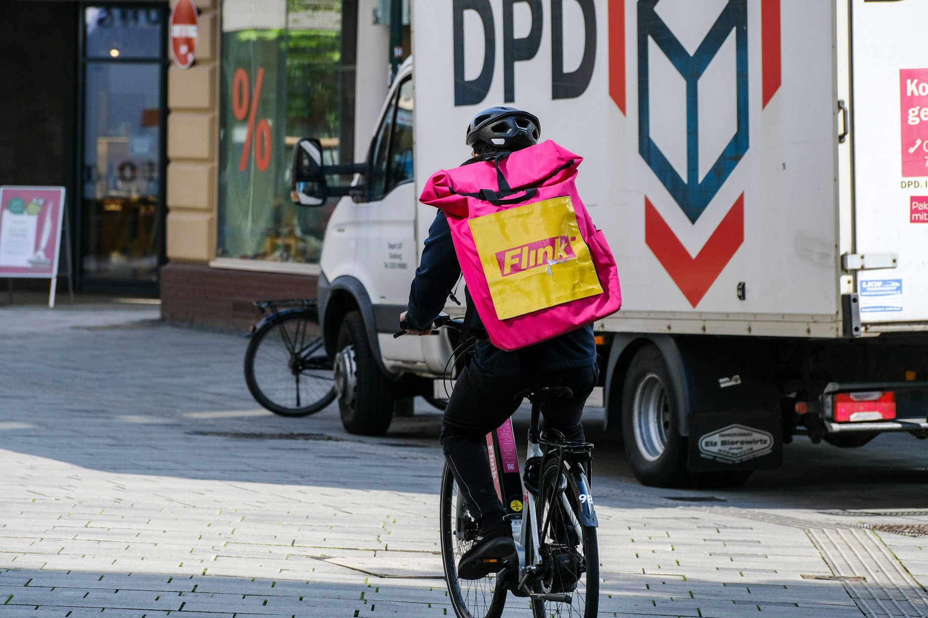 Flink beschäftigt in Berlin derzeit etwa 100 Fahrer.