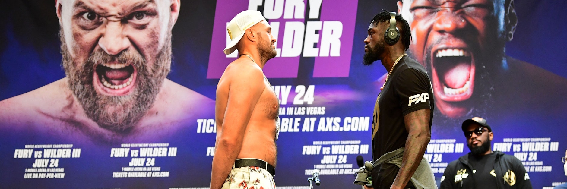 Das dritte Aufeinandertreffen von Tyson Fury (l.) und Deontay Wilder fällt zunächst aus.