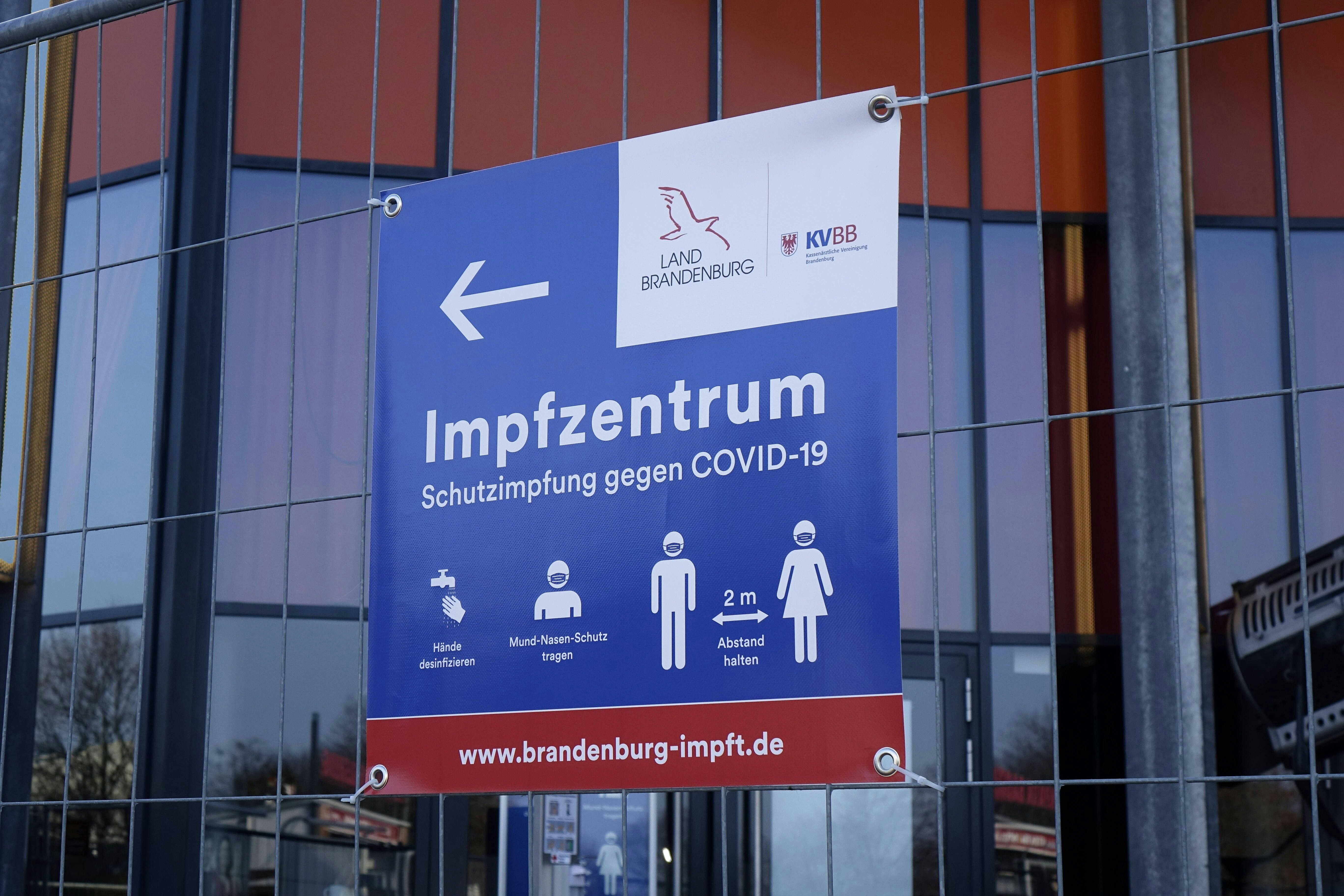 Impfen auch am Strand: Brandenburg wirbt für den Piks gegen Corona - Vimarsana News