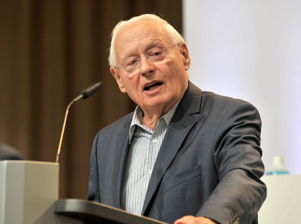 Oskar Lafontaine bezeichnet Karl Lauterbach als „Covid-Heulboje“
